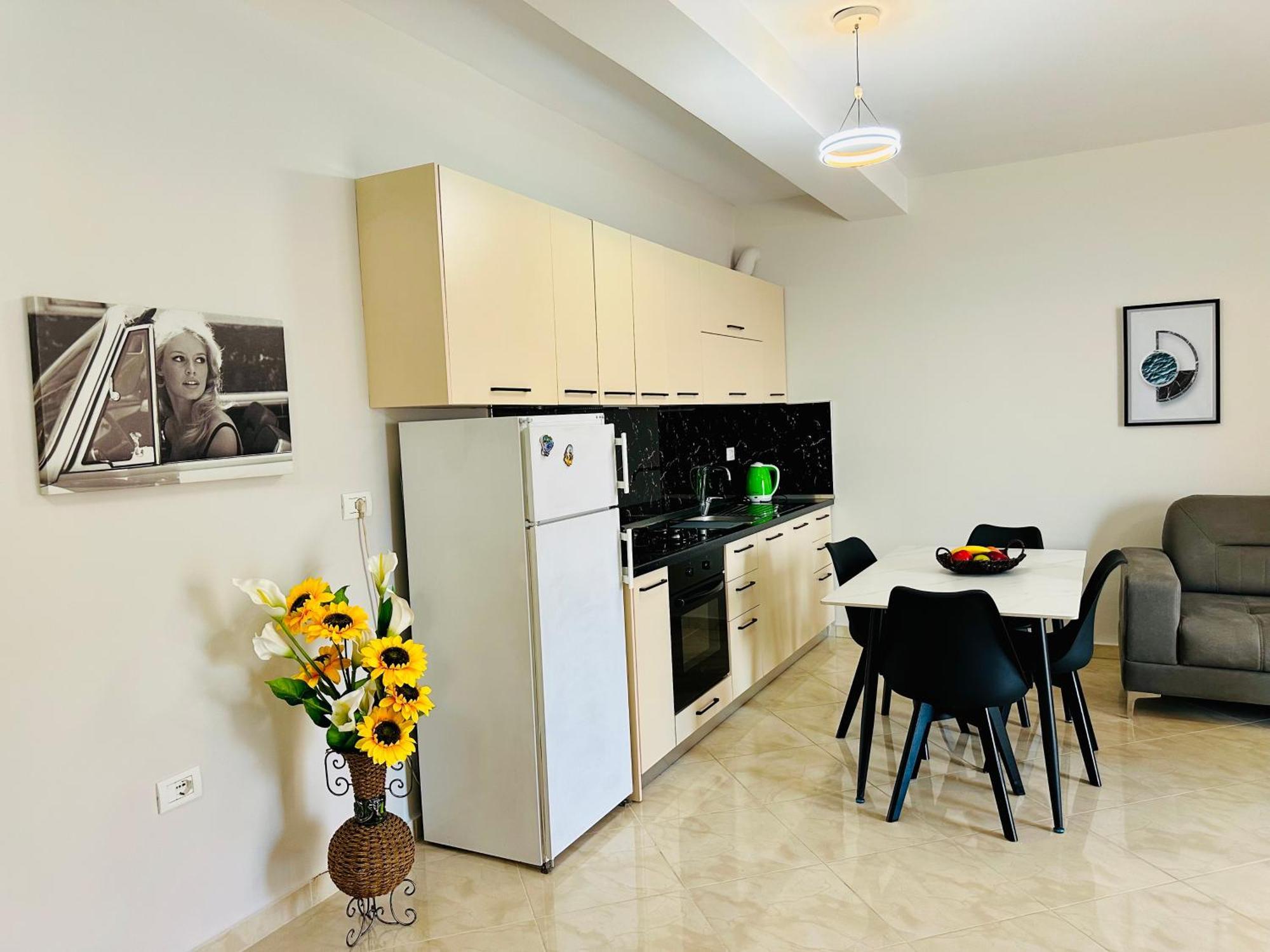 Jico Travel - Erjon Apartments Vlorë Eksteriør bilde