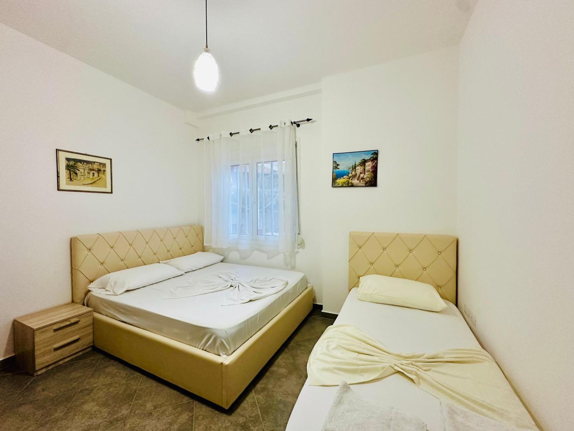 Jico Travel - Erjon Apartments Vlorë Rom bilde