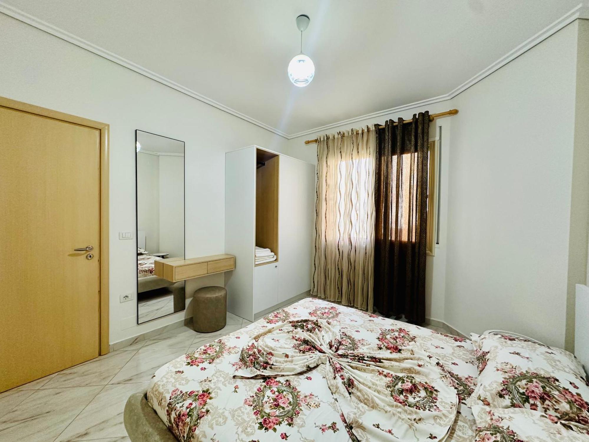 Jico Travel - Erjon Apartments Vlorë Eksteriør bilde