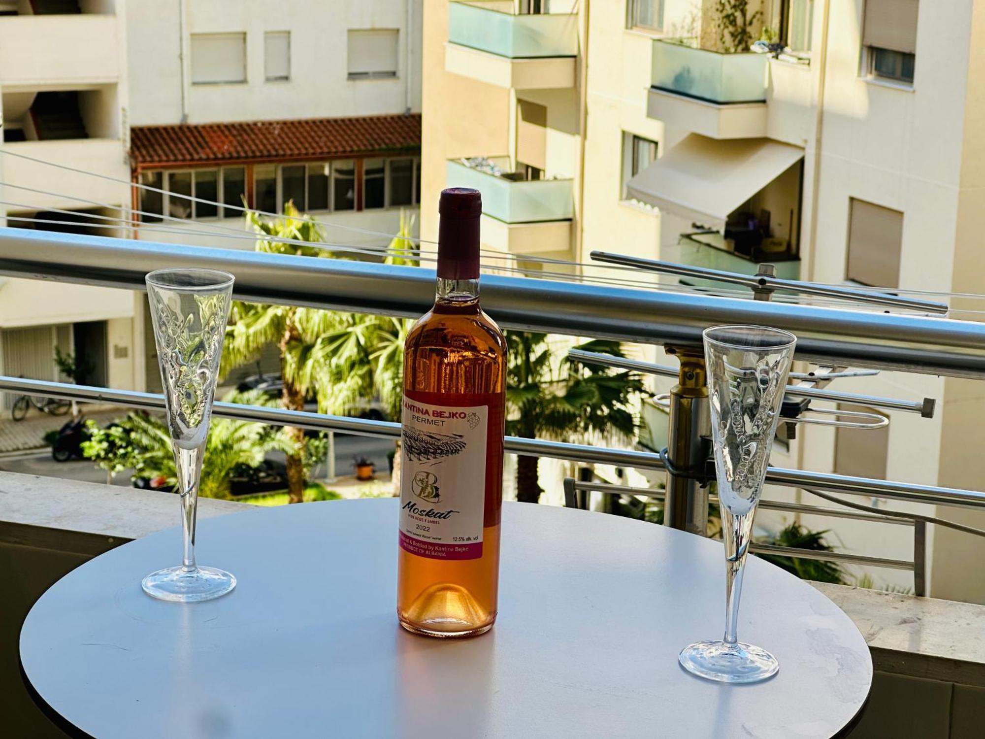 Jico Travel - Erjon Apartments Vlorë Eksteriør bilde